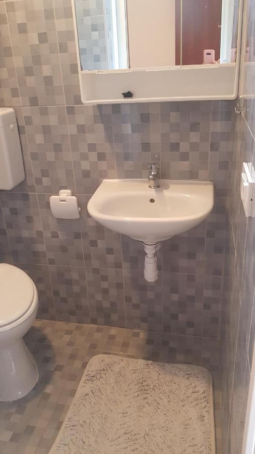 Apartment Simpatico Vir Ngoại thất bức ảnh