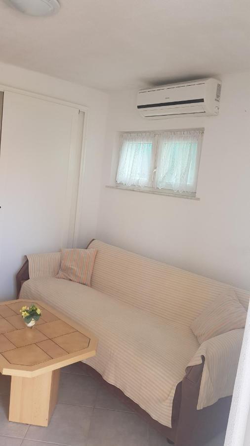Apartment Simpatico Vir Ngoại thất bức ảnh